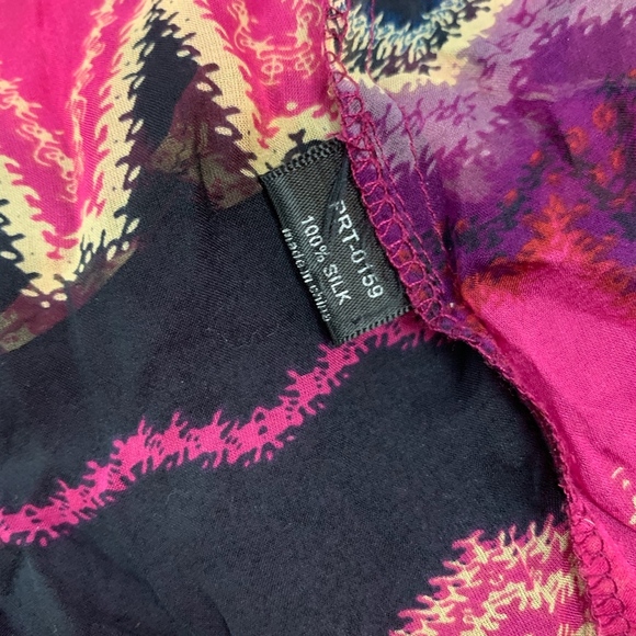 Karlie silk top - Picture 8 of 8